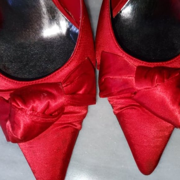 JLo Red Satin Heels - Picture 3 of 10